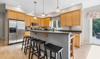 2089 Whispering Oaks Dr NE, Alexandria, MN 56308