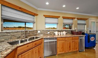 103 Hyde Lake Rd, Bennington, OK 74723