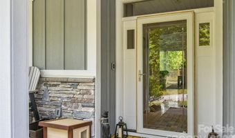 123 White Oak Road Ext, Arden, NC 28704