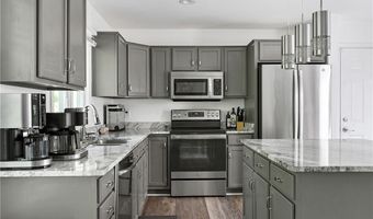 5216 Nashua Dr, Austintown, OH 44515