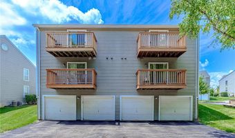 1332 Highland Oaks Dr D, Ballwin, MO 63021