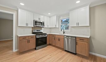 71 Moore Pl, Belleville, NJ 07109