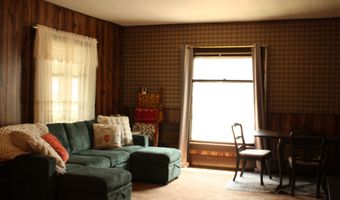 1621 10th St, Aurora, NE 68818
