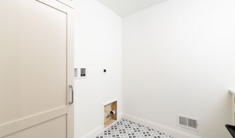 81 Nelson Dr, Burlington, CT 06013