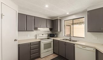 301 S SIGNAL BUTTE Rd 706, Apache Junction, AZ 85120
