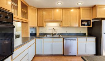 840 Harmony Ln, Ashland, OR 97520