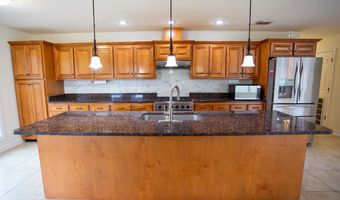 99 JENNIFER Ln, Baxley, GA 31513