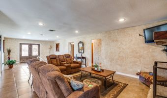 300 County Road 324, Adkins, TX 78101