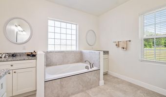 12655 Mars Hill Rd, Bauxite, AR 72011