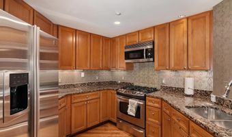 5 PARK Pl 102, Annapolis, MD 21401