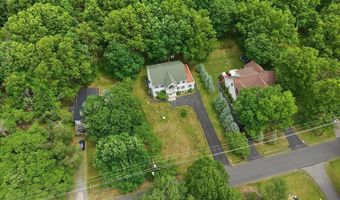 63 Fox Hill Rd, Albrightsville, PA 18210