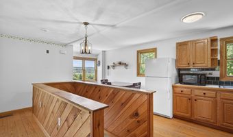 914 Union Rd, Appleton, ME 04862