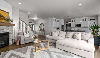 W5553 HOELZEL Way, Appleton, WI 54915