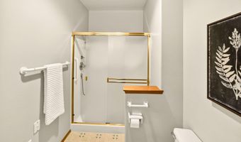 920 Mountain Meadows Cir, Ashland, OR 97520