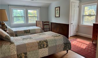 2 Cherry Ln, Bristol, RI 02809