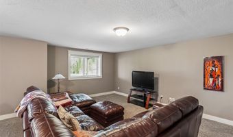 1634 NW Reinhart Dr, Ankeny, IA 50023