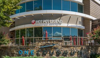 20305 SAVIN HILL Dr, Ashburn, VA 20147