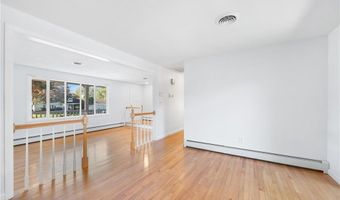 31 Conifer Dr, North Providence, RI 02904