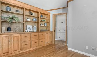 107 Parkview Dr, Amarillo, TX 79106