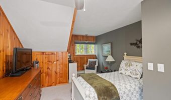 9093 Lake St, Alanson, MI 49706