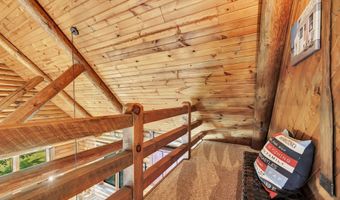 N1575 SILVER CANOE Road, Keshena, WI 54135
