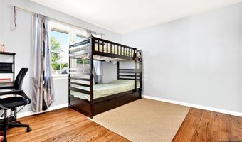 166 Pleasant Ave, Bergenfield, NJ 07621