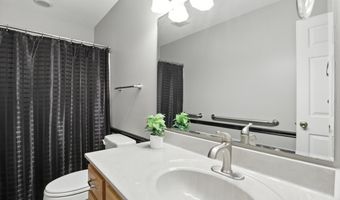 1303 Virginia Ln, Auburn, IN 46706
