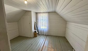 23 Holland St, Bangor, ME 04401