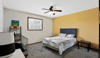 8852 Ridge Hill Dr, Indianapolis, IN 46217