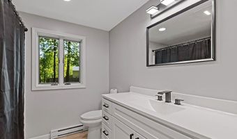 7 Philip Ave, Augusta, ME 04330