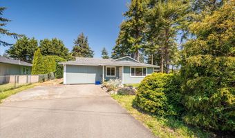 1135 1ST St NE, Bandon, OR 97411