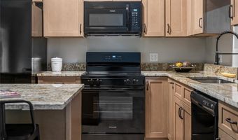 6 Valleywood Ct, Asheville, NC 28803