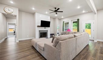 5300 SW Tea Olive Ln, Bentonville, AR 72713