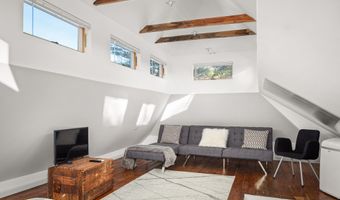26 Old Searsport Ave, Belfast, ME 04915