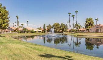 5733 S AMBERWOOD Dr, Chandler, AZ 85248