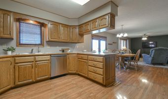 1703 S 2Nd St, Beatrice, NE 68310