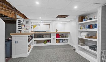 20 Martingale Rd, Amherst, NH 03031