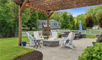 1 Blacksmith Rd, Lincoln, RI 02865