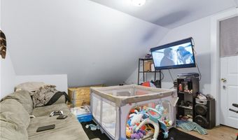 513 Washington St, Coventry, RI 02816