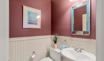12 Amber Ln, Bedford, NH 03110