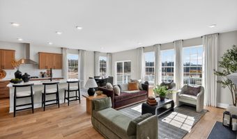 8 E Garfield Ave, Atlantic Highlands, NJ 07716
