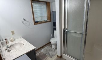 1620 E Elm St, Algona, IA 50511