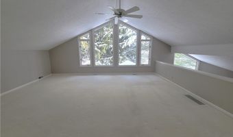 325 Inwood Trl, Aurora, OH 44202
