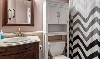 66 Hunters Crossing Dr, Coventry, RI 02816
