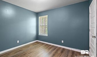 10 Middleton Ln, Atmore, AL 36502