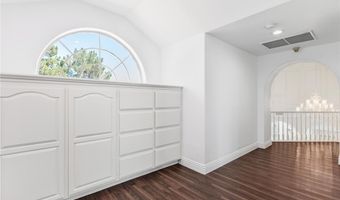 32 Princeville Ln, Las Vegas, NV 89113
