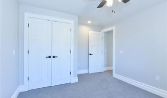 6 Maple Lake Farm Road Rd E, Charlestown, RI 02813