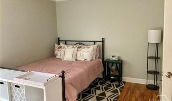 112 W 52nd St, Savannah, GA 31405