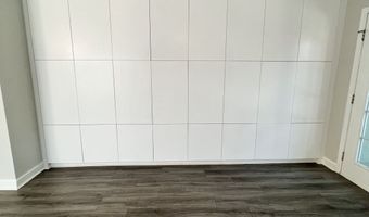 1102 Defoors Lndg NW, Atlanta, GA 30318