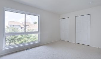 5766 VILLAGE GREEN Dr 10/5766, Alexandria, VA 22309
